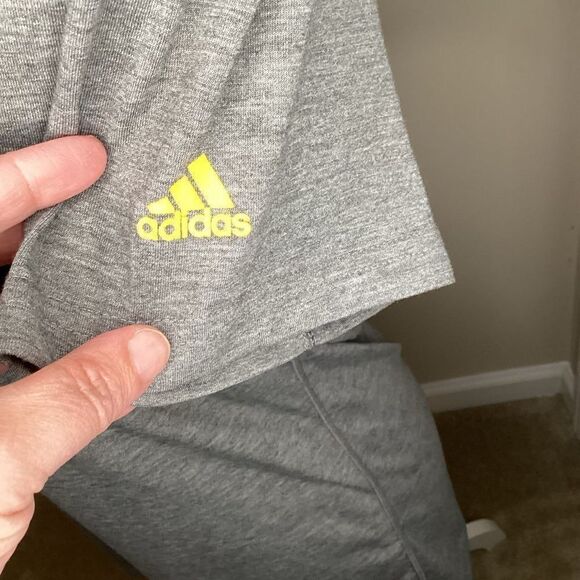 Ladies Adidas script‎ short sleeved tee Gray / Yellow Large - Picture 3 of 4